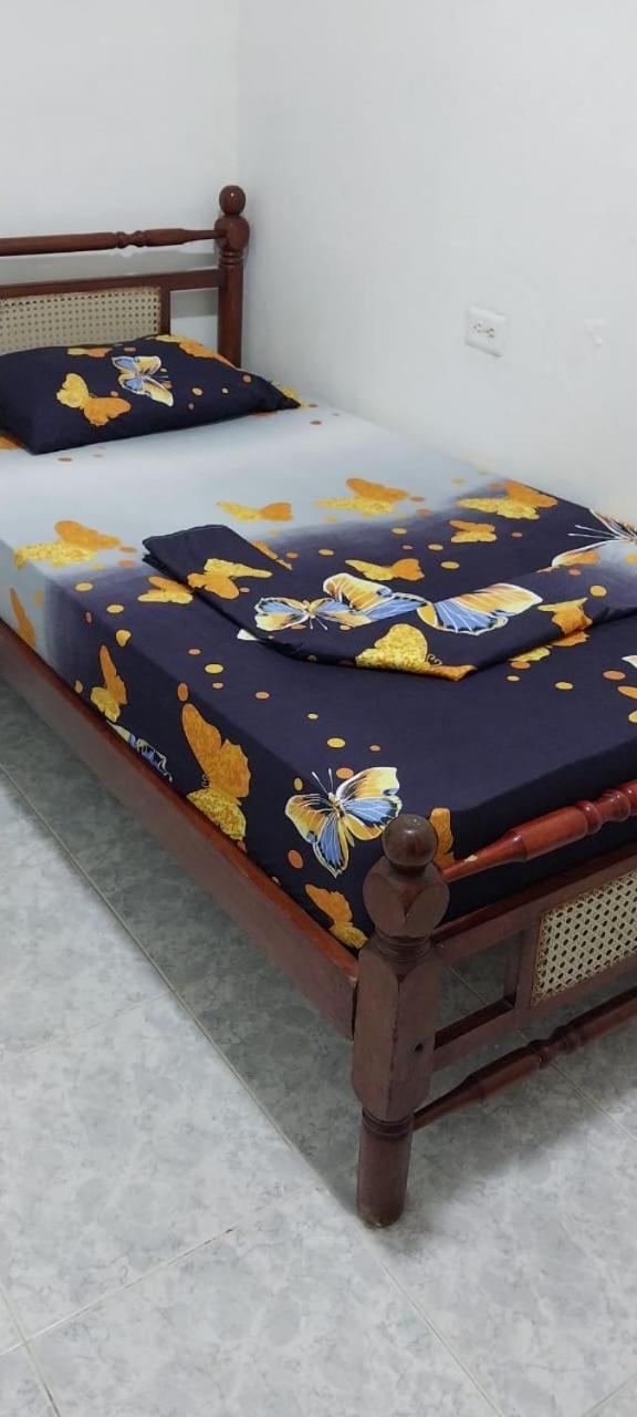 La Medellin Hostal Cartagena Екстер'єр фото